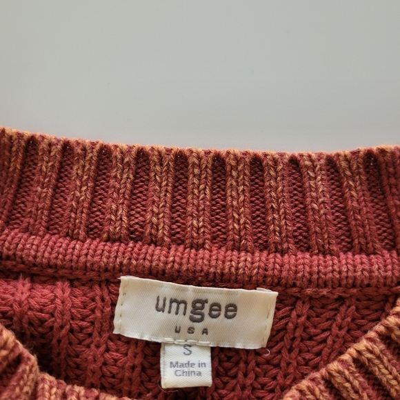 Umgee rustic orange cold shoulder knit sweater - Picture 4 of 10